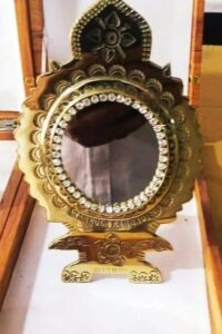 traditionalmirror